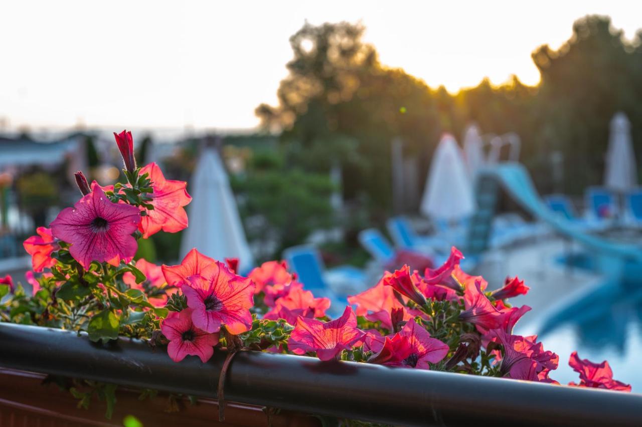 Veramar Hotel クラネヴォ エクステリア 写真